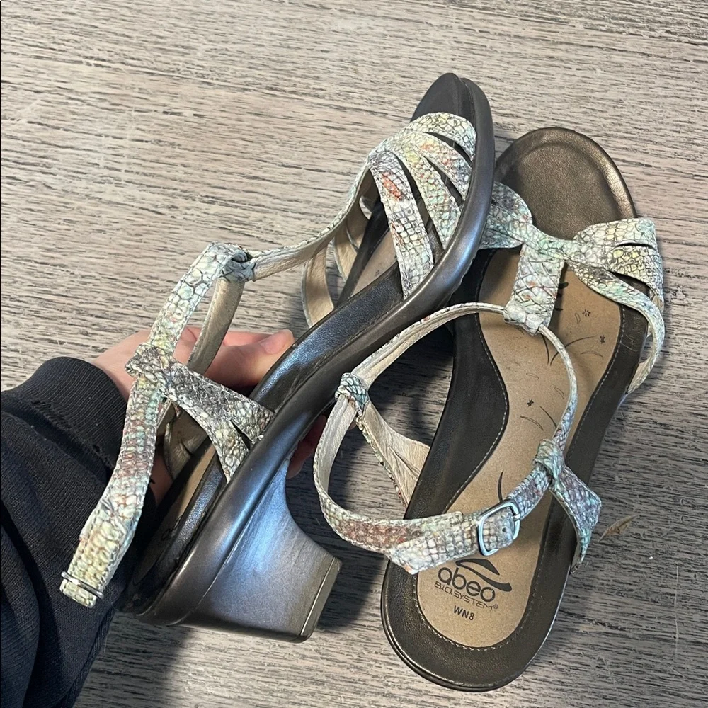 Abeo Biosystem Georgie Sandal Neutral Women Size 8W T-Strap Faux Animal‎ Print